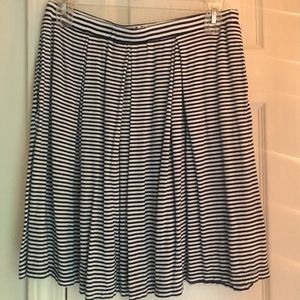 Striped short skirt